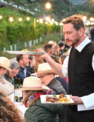 Repas tavolata Celliers de Sion