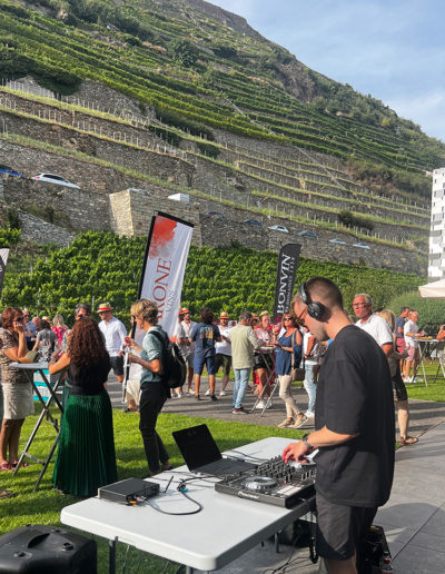 Musique à la Tavolata des Celliers de Sion